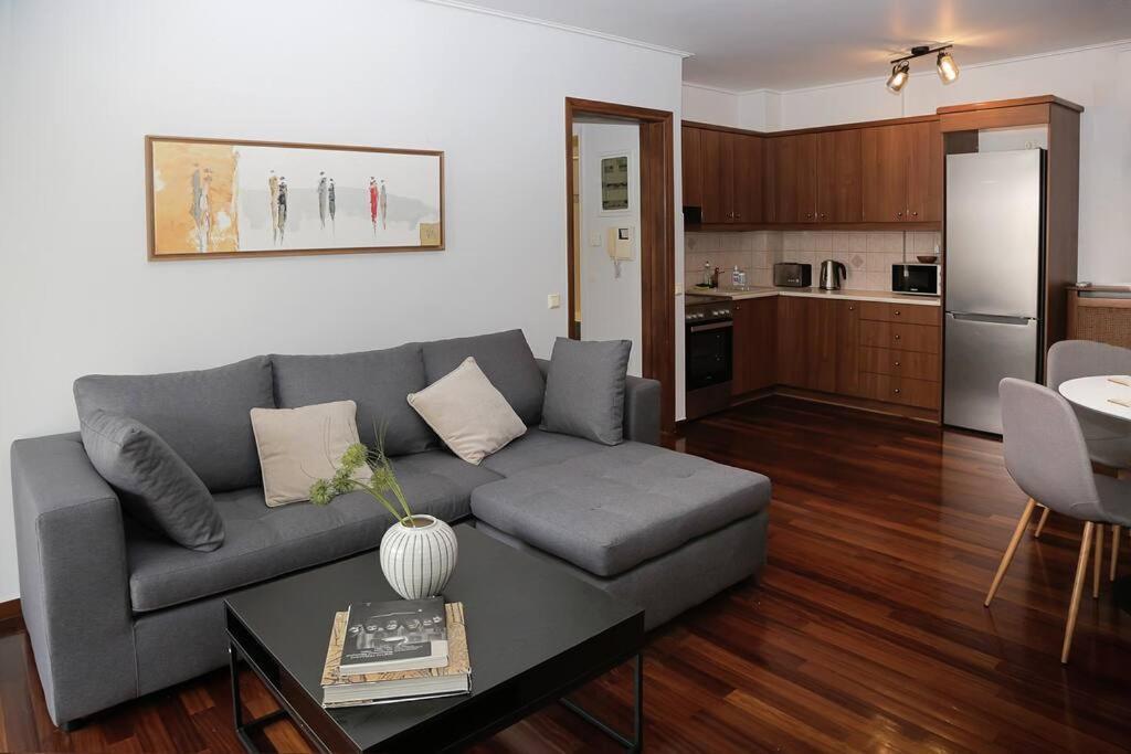 Charming Apartment Near Center Ateny Zewnętrze zdjęcie